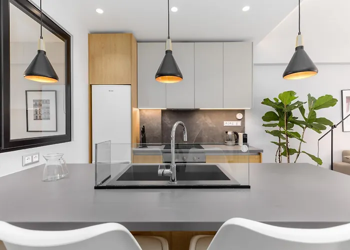 Nereids Apts By Halu! דירה *